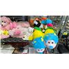 Image 3 : SHELF OF ASSORTED STUFFED ANIMALS