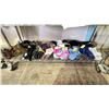 Image 1 : SHELF SOCKS, UNDERWEAR & GLOVES