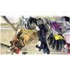 Image 2 : SHELF SOCKS, UNDERWEAR & GLOVES