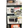 Image 2 : SHELF OF SMALL APPLIANCES - RICE COOKER, BLENDERS, TOASTER, COFFEE MAKER & MICROWAVE OVEN