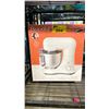 Image 3 : 5.3 QUART STAND MIXER & SIX SPEED BLENDER