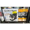Image 2 : SHELF OF SMALL APPLIANCES - HAMILTON BEACH STAND MIXER, TOASTMASTER SINGLE BURNERS, KETTLE,