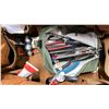 Image 5 : CRAFTSMAN CORDLESS CORNER SANDER, BUCKET BOSS BAG & OUTBOUND DUFFLE BAG