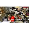 Image 2 : CRAFTSMAN SAW, TORQUE WRENCH, BATTERY CHARGER, BATTERY & MORE