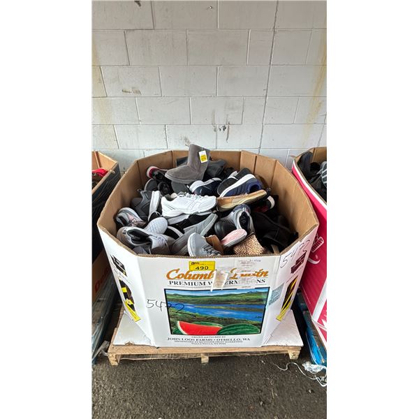 PALLET OF MENS/WOMENS/CHILDRENS SHOES *MUST TAKE ALL ON PALLET*