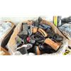 Image 2 : PALLET OF MENS/WOMENS/CHILDRENS SHOES *MUST TAKE ALL ON PALLET*