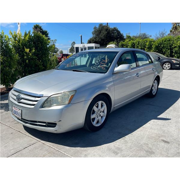 TOYT AVALON 2006 T-DONATION