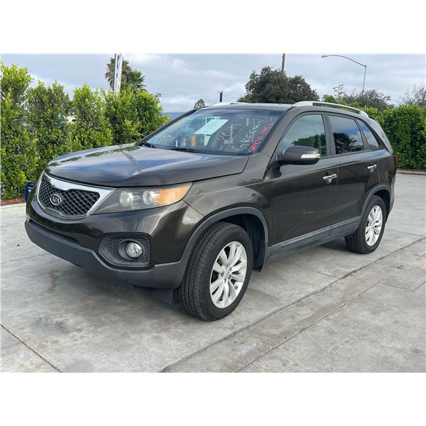 KIA SORENTO 2011 O/S-T DON - SMOG