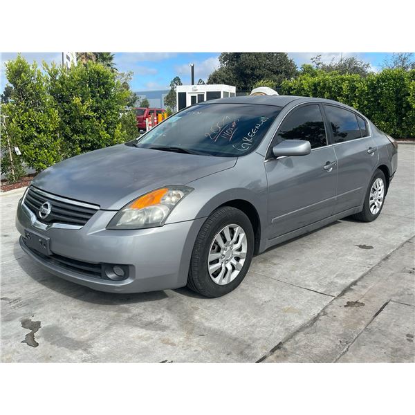 NISS ALTIMA 2009 O/S T-DONATION