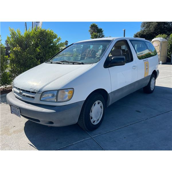 TOYT SIENNA 1998 APP  DUP/T-DON