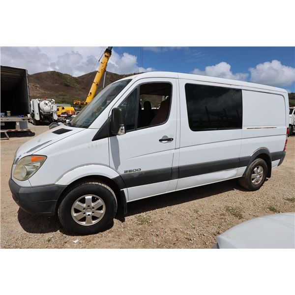 2008 Dodge 2500 Sprinter CRD Cargo Van License 877TTN, 43155 Miles (Starts & Runs - See video)
