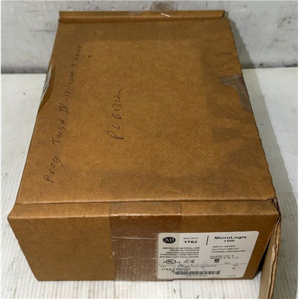 Allen-Bradley #1762-L24BWA MicroLogix 1200