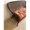 Image 2 : Wicker Loveseat