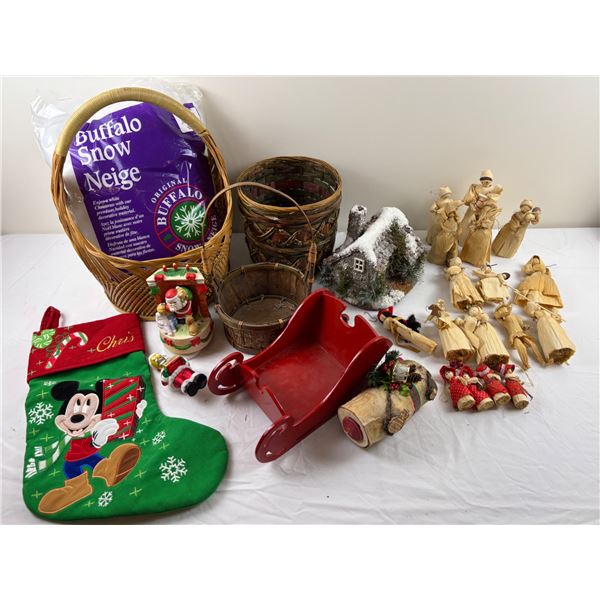 Holiday Decor Lot