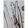Image 4 : Assortment of Jewellery