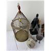 Image 2 : Birdhouse Decor