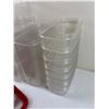 Image 2 : Rubbermaid Storage Containers