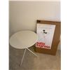 Image 1 : Folding Round Bistro Table