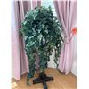 Image 1 : Wooden Pedestal Plant Stand