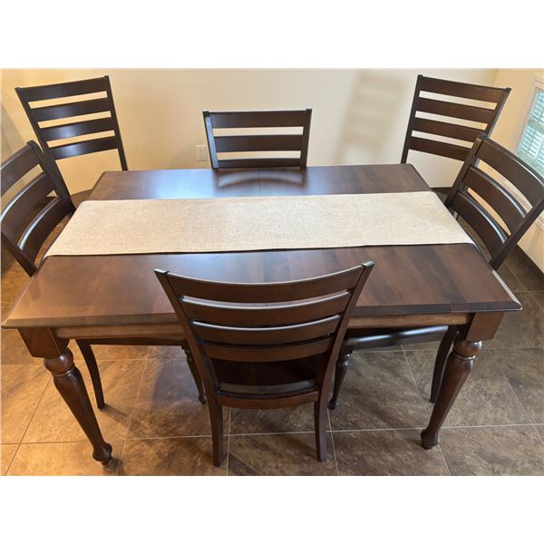 Giguere Morin Dining Table & Chairs