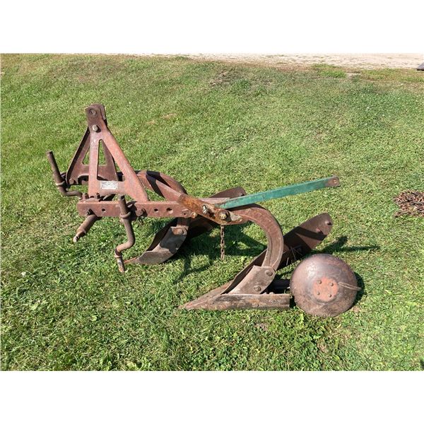 DEARBORN FARM EQUIPMENT TWO-BOTTOM PLOW 3-POINT CONNECTION