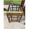 Image 36 : SUNROOM RATTAN AND BAMBOO SET