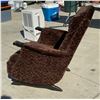 Image 8 : CRUSHED VELVET ROCKER