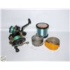 Image 1 : FLAT OF ASSORTED FISHING REELS