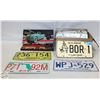 Image 1 : FLAT OF 21 COLLECTOR LICENSE PLATES & 2 BOTTLE