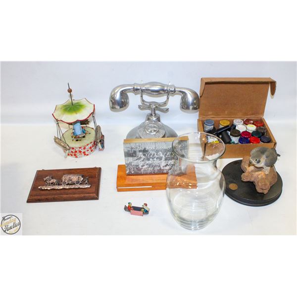 FLAT OF ASSORTED DECOR INCL: AIRSHIP CAROUSEL,