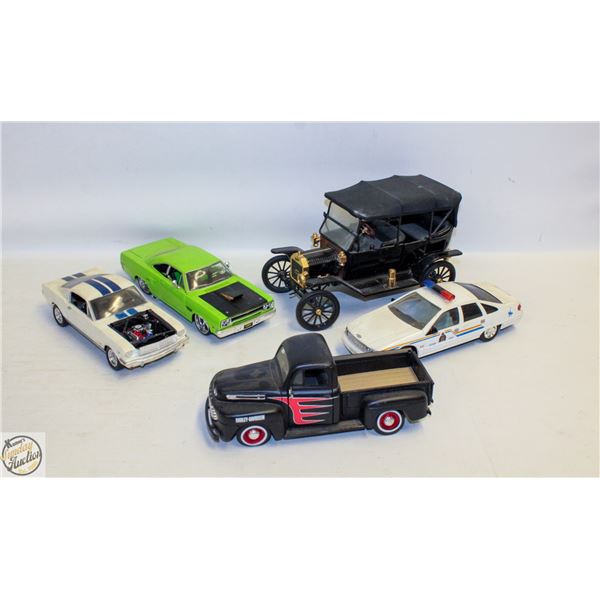 FLAT OF 5 ASSORTED DIECAST CARS