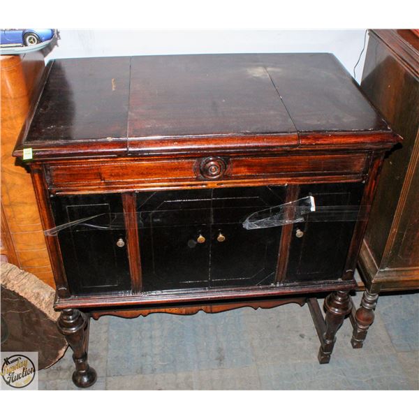VICTOR ORTHOPHONIC VICTROLA GRANADA C-4372