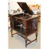Image 4 : VICTOR ORTHOPHONIC VICTROLA GRANADA C-4372
