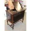Image 5 : VICTOR ORTHOPHONIC VICTROLA GRANADA C-4372
