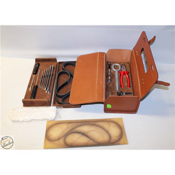 GENUINE LEATHER TOOLED FERRARI CAR BOOT KIT
