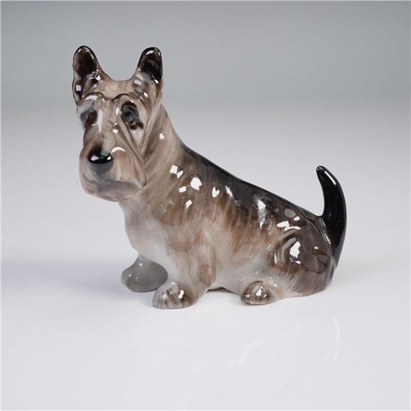 Royal Doulton Animal Figurine, Seated Scottish Terrier, K18