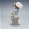 Image 3 : Lladro Porcelain Figurine Picture Perfect 01007612