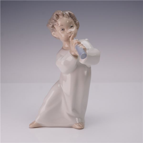 Lladro Porcelain Figurine, Angel with Flute 1004540