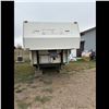 Image 2 : 1996 TRAVELAIRE TW220 22 FT FIFTH WHEEL