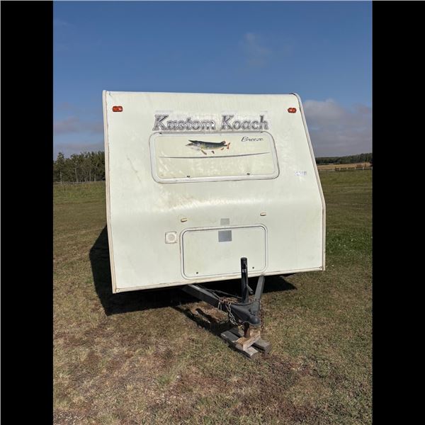 21 FT 2000 KUSTOM KOACH BREEZE