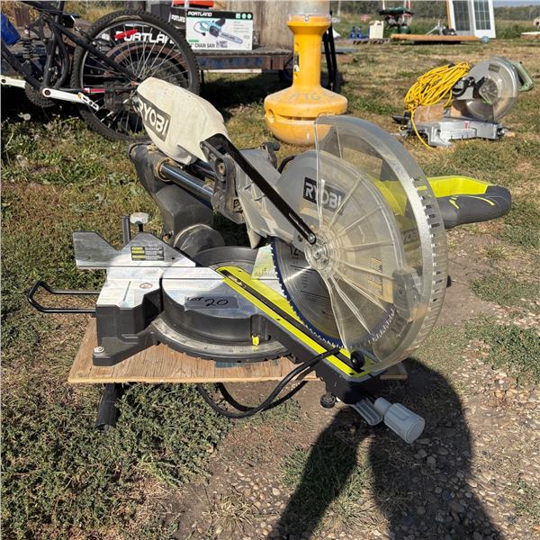 RYOBI 12 INCH 15 AMP CORDED SLIDING COMPOUND MITRE SAW