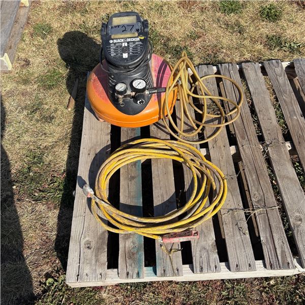 BLACK AND DECKER AIR COMPRESSOR WITH EXTENSION CORD