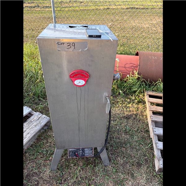 SMOKY MOUNTAIN SERIES - GREAT OUTDOORS STAINLESS STEEL SMOKER