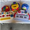 Image 1 : LOT OF MUSICAL TOYS