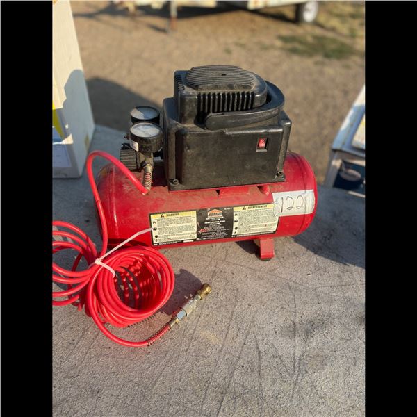 JOBMATE AIR COMPRESSOR 3 GALLON