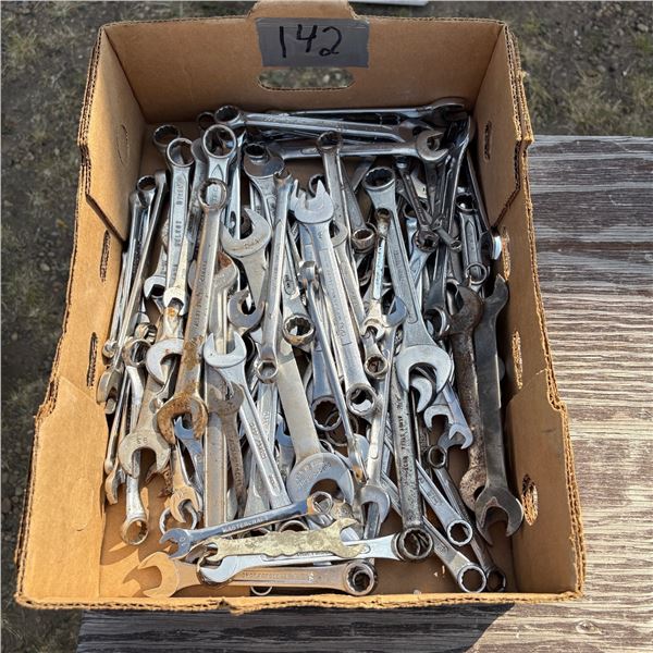 ASSORTMENT OF WRENCHES