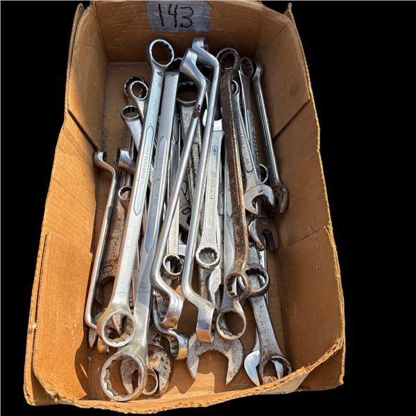 ASSORTMENT OF WRENCHES