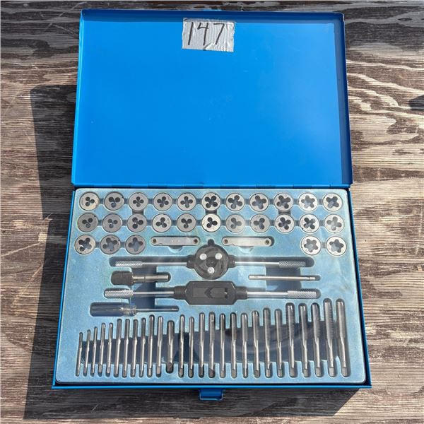 NEW MASTERCRAFT TAPS AND DIES 62 PIECE SET