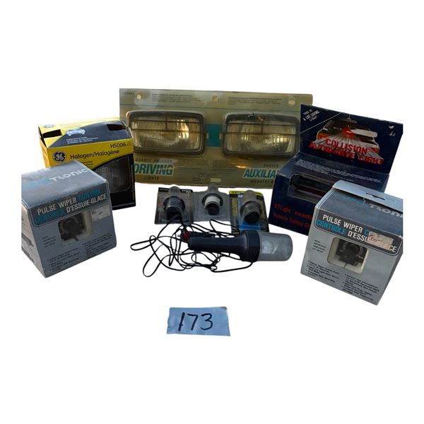 LOT OF LIGHTS AND LIGHTING