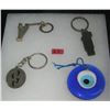 Image 1 : Collection of vintage key chains